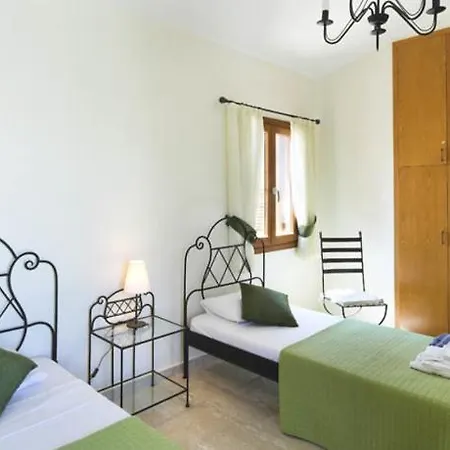 Your Family Will Love This Cyprus With Stunning Sunset Views, Paphos 1180 * 库克里亚