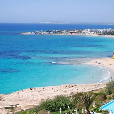 Your Family Will Love This Cyprus With Stunning Sunset Views, Paphos 1180 别墅