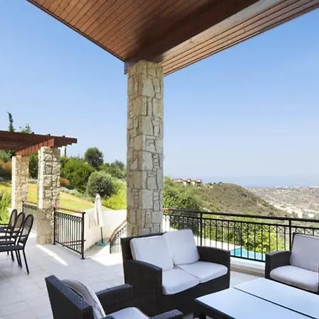 Villa Your Family Will Love This Cyprus With Stunning Sunset Views, Paphos 1180 Kouklia